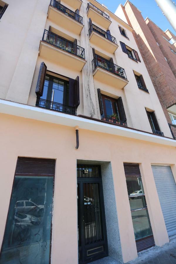 Atocha Art Apartment มาดริด ภายนอก รูปภาพ