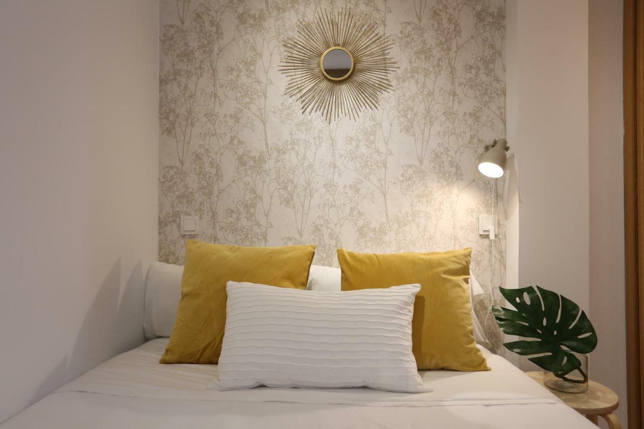 Atocha Art Apartment มาดริด ภายนอก รูปภาพ