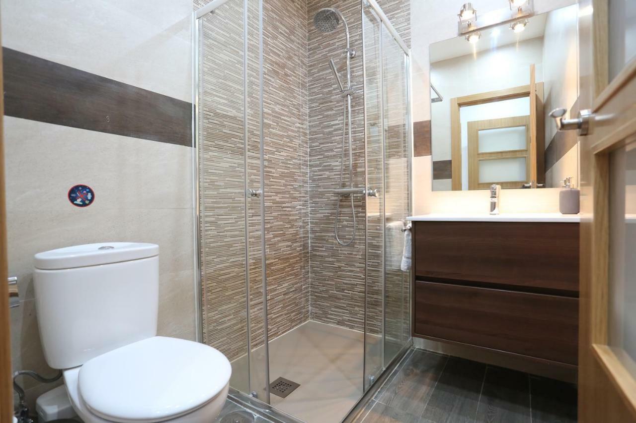 Atocha Art Apartment มาดริด ภายนอก รูปภาพ