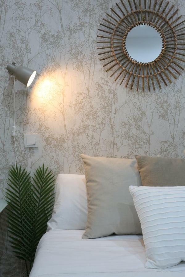 Atocha Art Apartment มาดริด ภายนอก รูปภาพ
